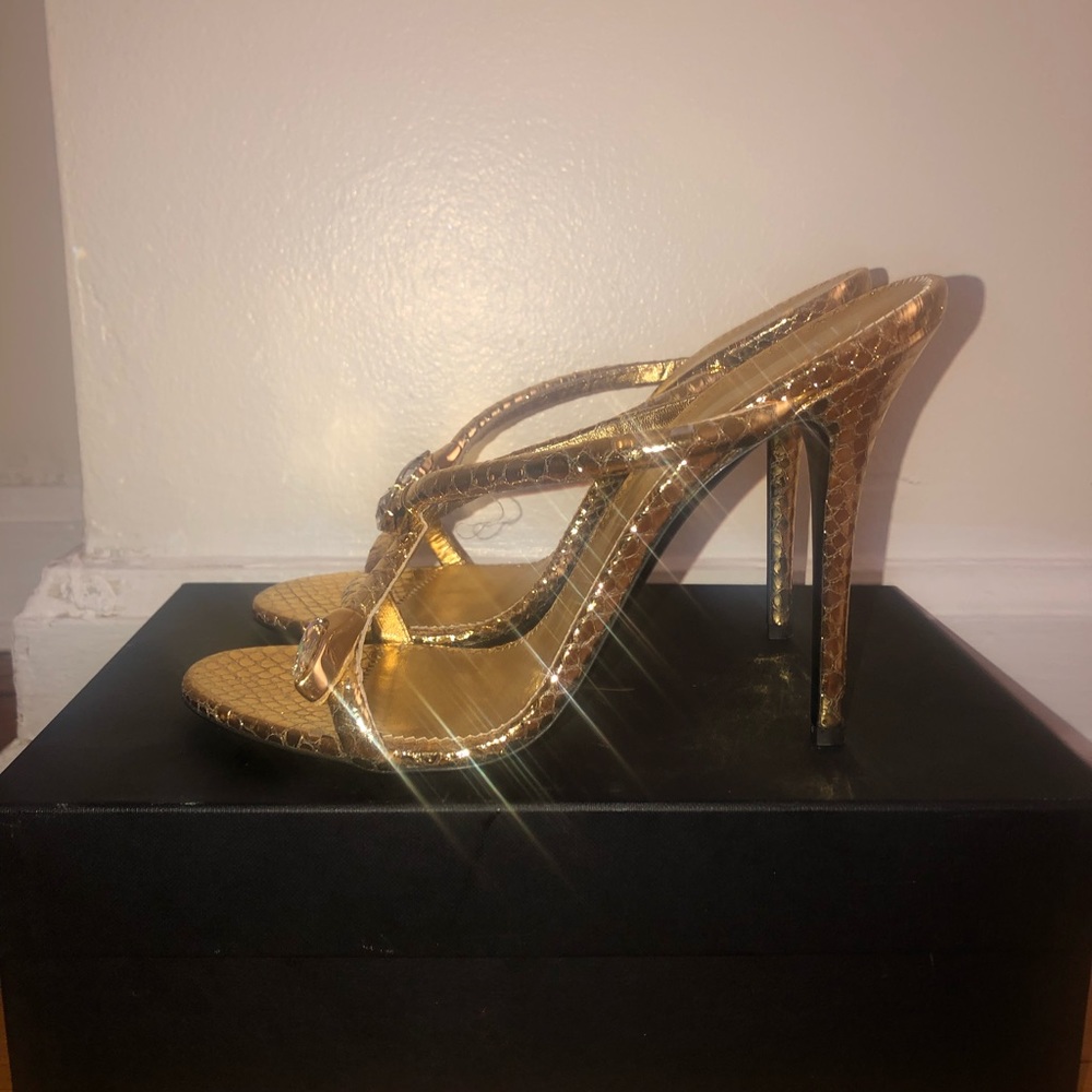 Shoes with box